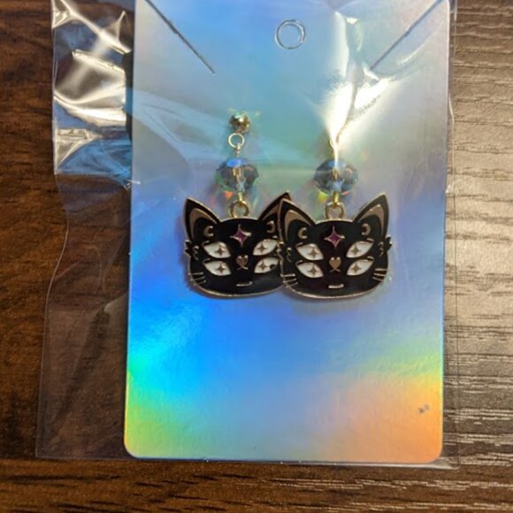 Cosmic Cat Earrings - Picture 5 of 6